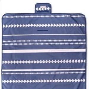 Young Living exclusive picnic blanket
